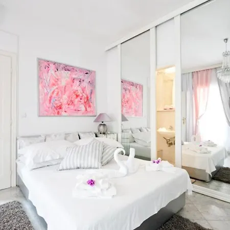 アパート Old Town Next To The 2 ドゥブロブニク