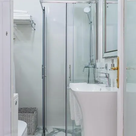 Old Town Next To The 2 アパート